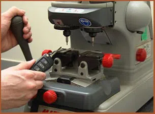 Baltimore Local 24 Hr Locksmith Baltimore, MD 410-454-0156 - 14-auto-car-key-cut